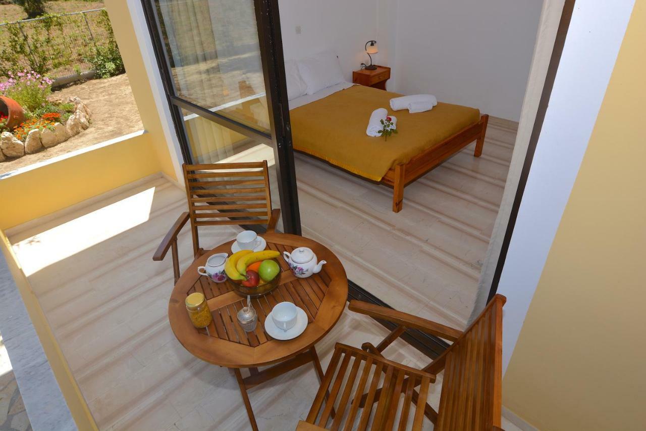 Alexandra Apartments Melíkia Kültér fotó