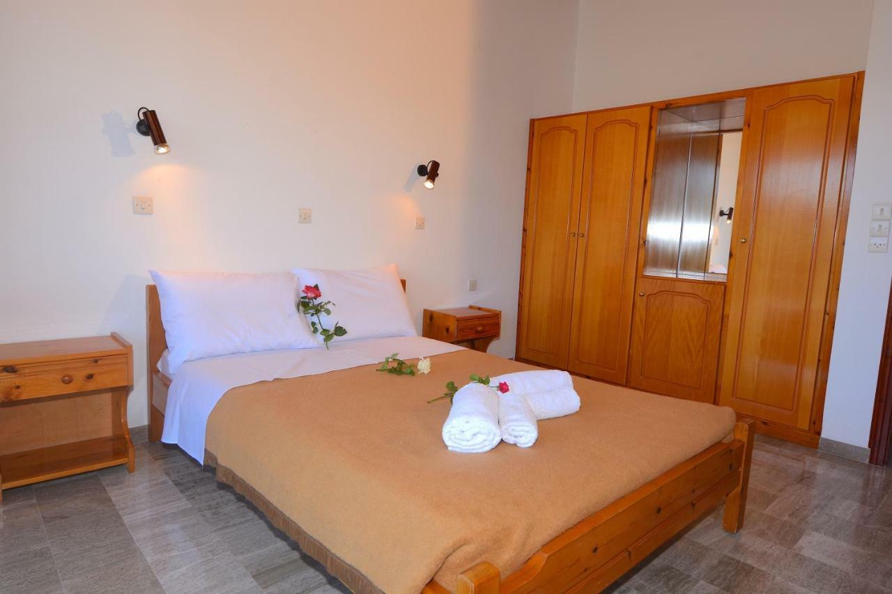 Alexandra Apartments Melíkia Kültér fotó