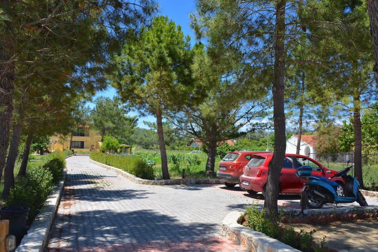 Alexandra Apartments Melíkia Kültér fotó