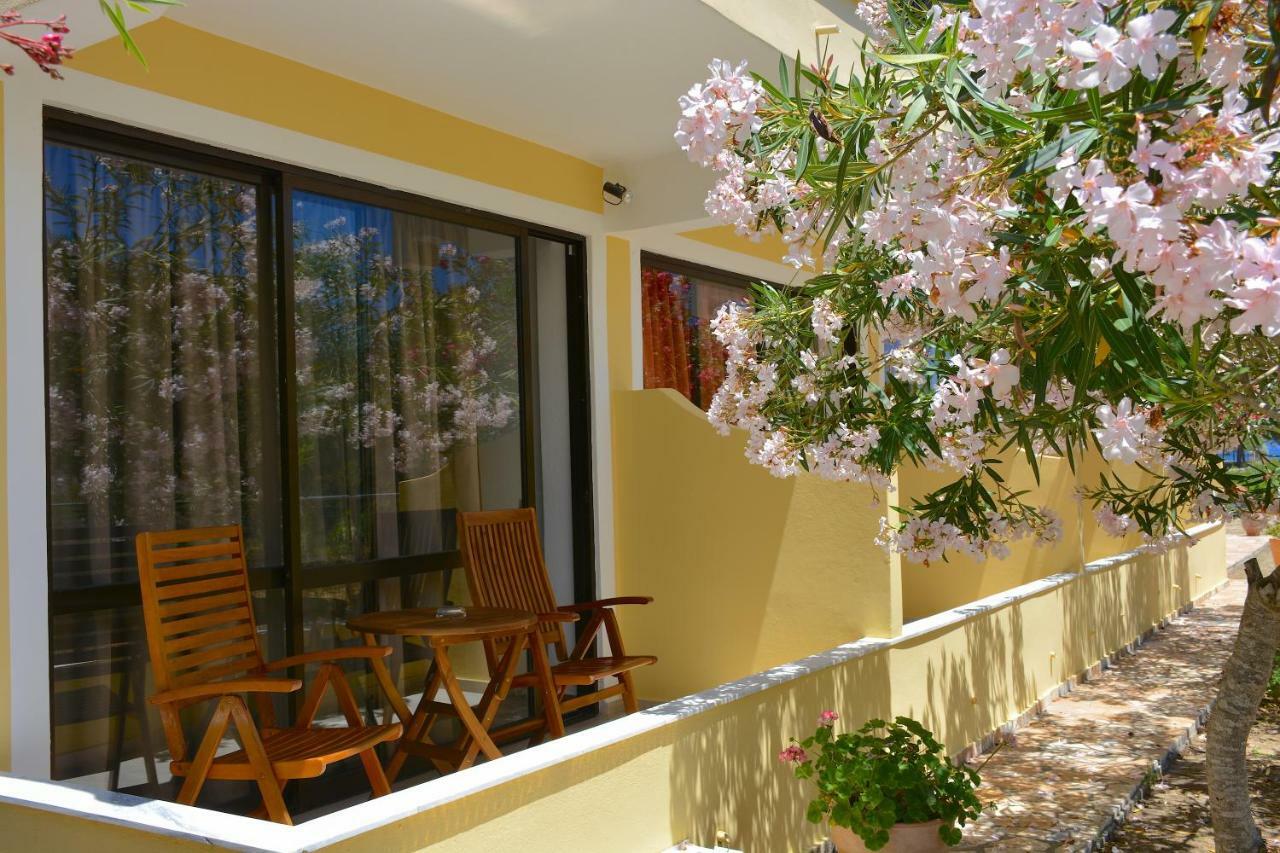 Alexandra Apartments Melíkia Kültér fotó